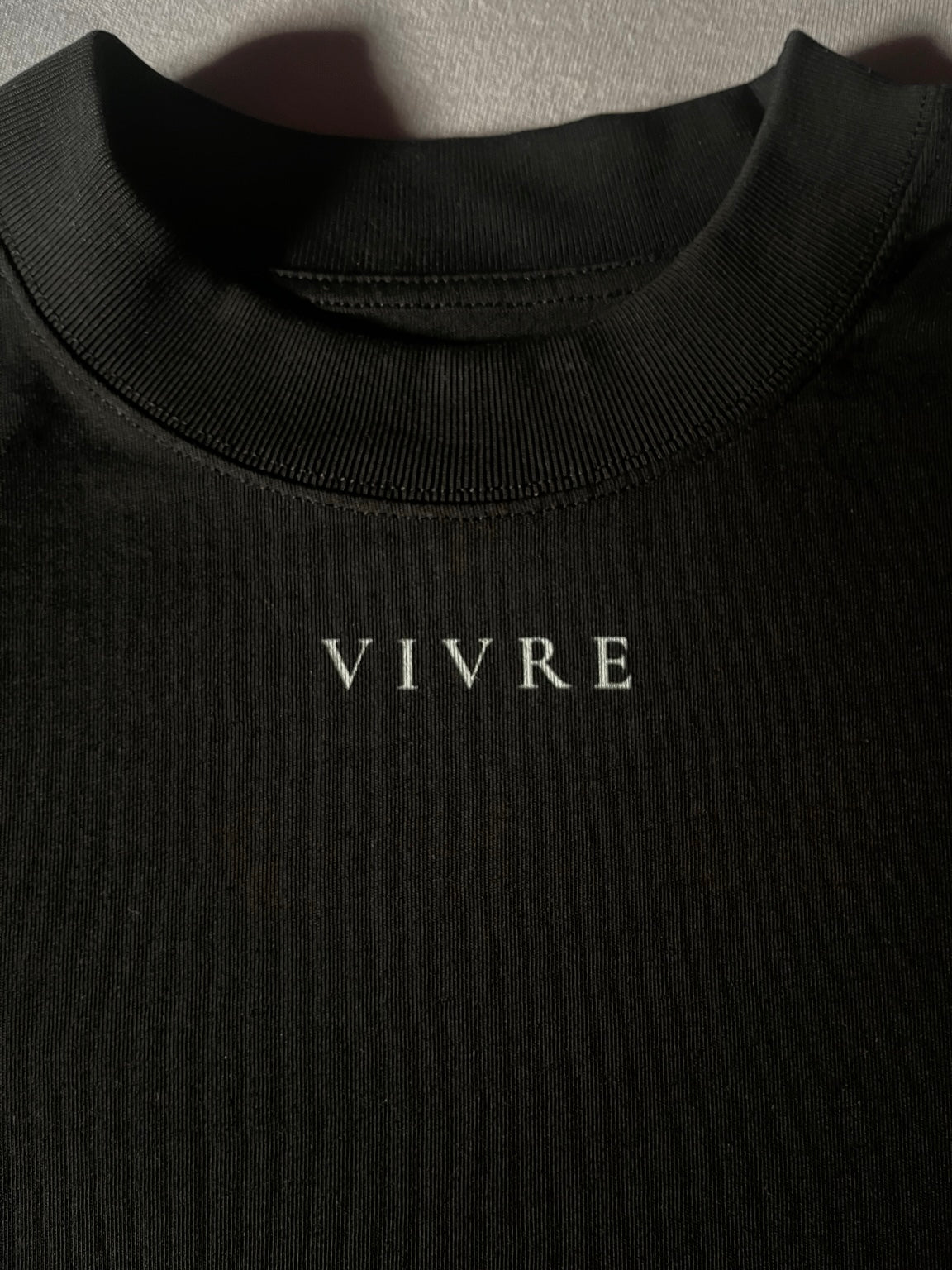 T-shirt col montant « VIVRE » Oversized 100% Coton biologique